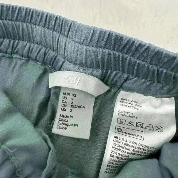 H&M woman’s ocean  blue casual flare wide legged pants jogger style in size 2 - Picture 6 of 9